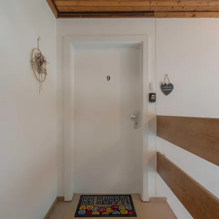 Daire Apartment Haus Dienten - Top 9 *